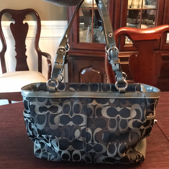 Coach Purse - Picture 2 of 7